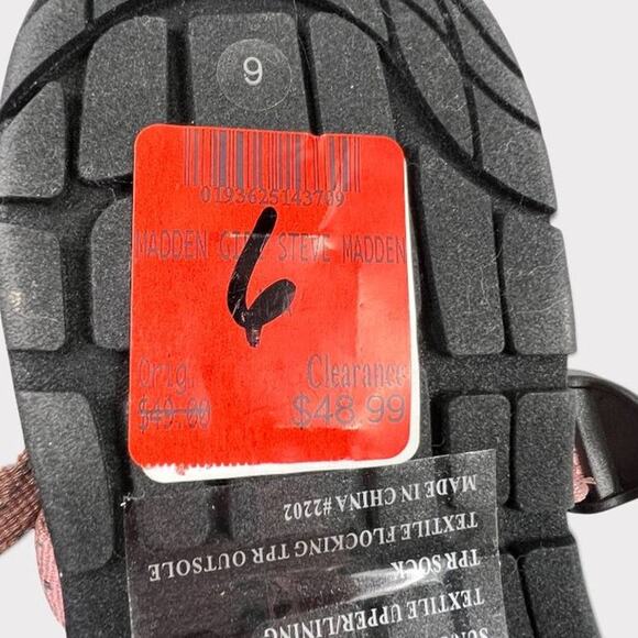 Madden Girl Blush Reflective/Pink Sun Sandals Size 6 Toe-Loop Ankle Strap Buckle - Picture 5 of 8